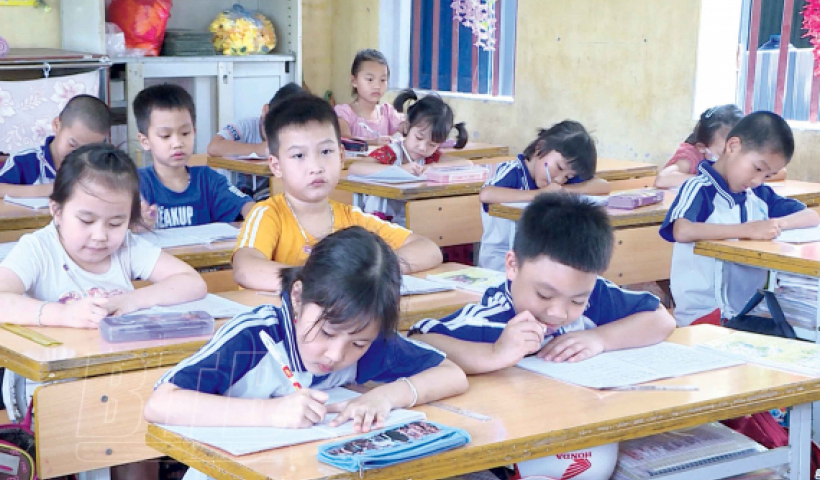 H&ocirc;m nay, ng&agrave;y 22/8, học sinh lớp 1 v&agrave; lớp 10 tr&ecirc;n địa b&agrave;n tỉnh tựu trường 