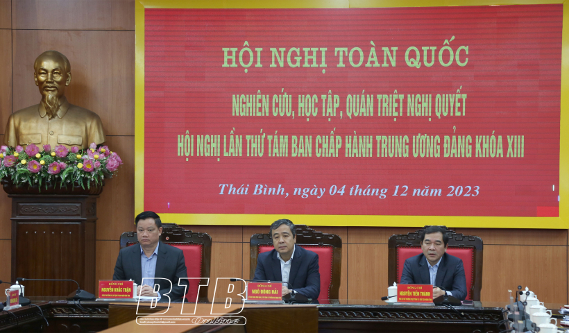 Hơn 1,4 triệu c&aacute;n bộ, đảng vi&ecirc;n nghi&ecirc;n cứu, học tập Nghị quyết Hội nghị Trung ương 8