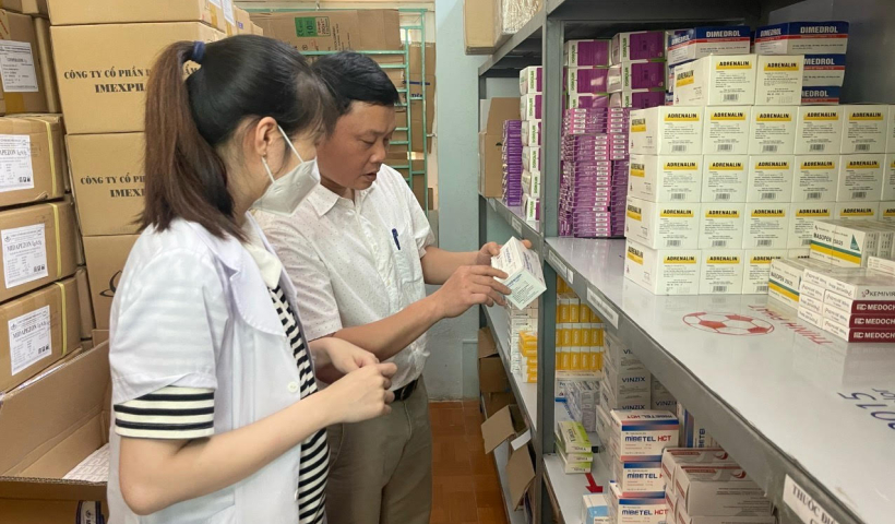 Hưng H&agrave;: Khắc phục t&igrave;nh trạng thiếu thuốc, h&oacute;a chất, vật tư y tế