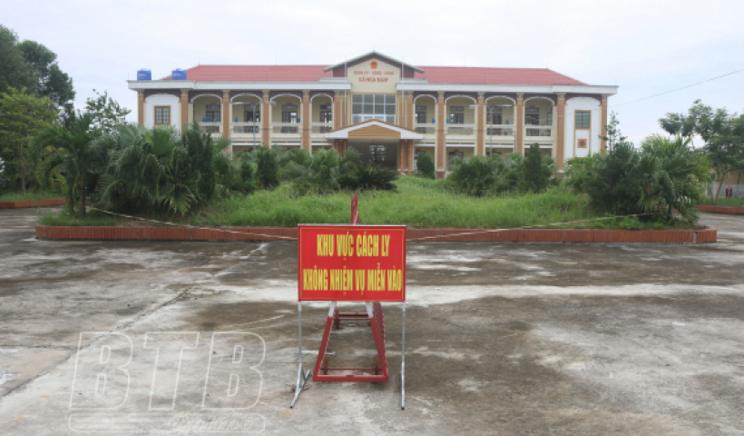 Kh&ocirc;ng để dịch Covid-19 x&acirc;m nhập v&agrave; l&acirc;y lan tr&ecirc;n địa b&agrave;n