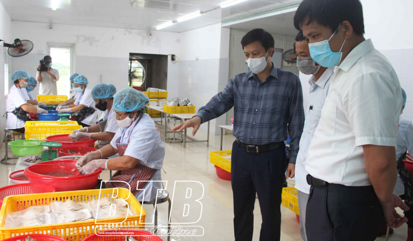 Kiểm tra c&ocirc;ng t&aacute;c bảo đảm an to&agrave;n vệ sinh thực phẩm tại một số cơ sở sản xuất, chế biến n&ocirc;ng sản