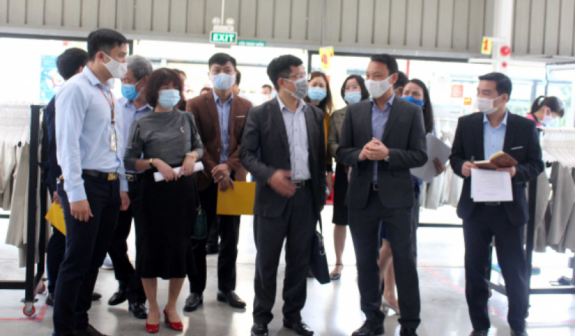 Kiểm tra c&ocirc;ng t&aacute;c ph&ograve;ng, chống dịch Covid-19 tại một số doanh nghiệp