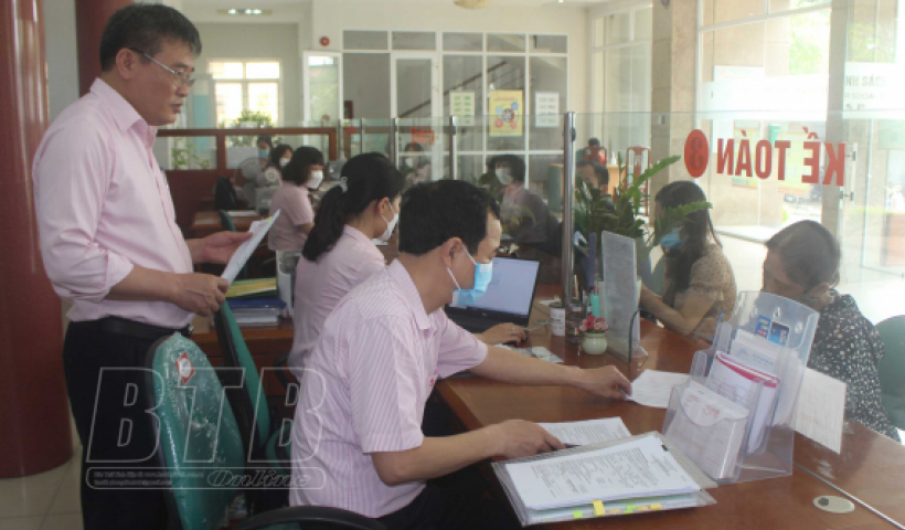 K&yacute; kết hợp đồng t&iacute;n dụng, thỏa thuận hợp t&aacute;c kinh doanh giữa 4 ng&acirc;n h&agrave;ng v&agrave; 5 doanh nghiệp với tổng gi&aacute; trị gần 1.250 tỷ đồng