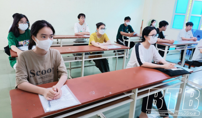 Kỳ thi tuyển sinh v&agrave;o lớp 10 THPT c&ocirc;ng lập năm học 2023-2024: Hơn 20.000 th&iacute; sinh l&agrave;m thủ tục dự thi