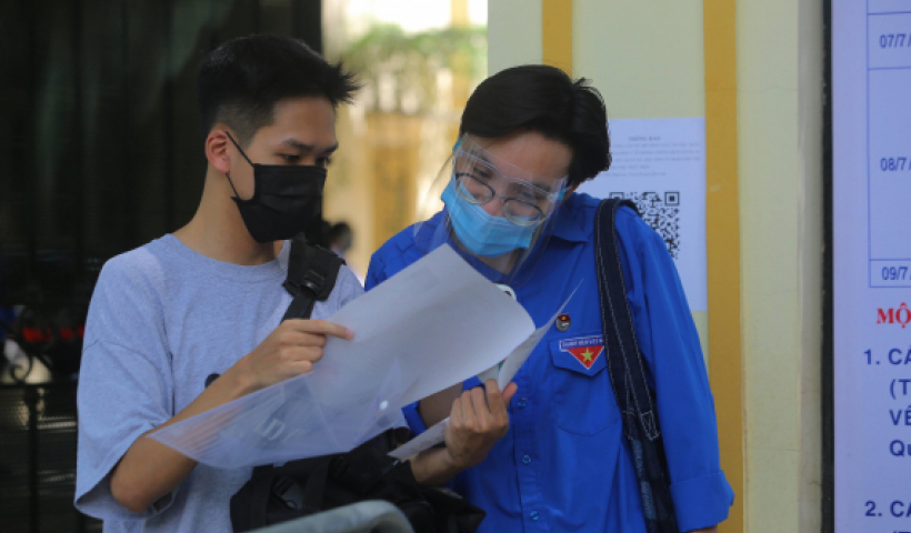 Ng&agrave;y h&ocirc;m nay (4/5), th&iacute; sinh ch&iacute;nh thức đăng k&yacute; dự thi tốt nghiệp THPT năm 2022 trực tuyến 