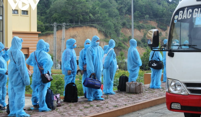 Ng&agrave;y mai 19/6, sẽ c&oacute; hơn 320 lao động đang l&agrave;m việc tại c&aacute;c doanh nghiệp v&agrave; lưu tr&uacute; tại tỉnh Bắc Giang trở về Th&aacute;i B&igrave;nh