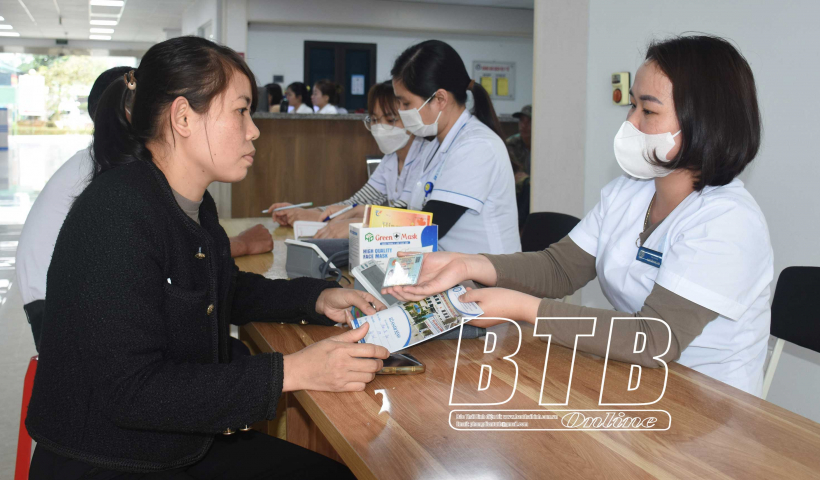 Nhiều thuận lợi khi kh&aacute;m, chữa bệnh bằng thẻ căn cước c&ocirc;ng d&acirc;n gắn ch&iacute;p