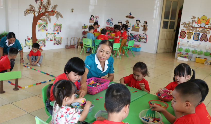 Những tấm gương nh&agrave; gi&aacute;o đầy nghị lực