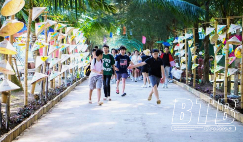 Nỗ lực phục hồi, ph&aacute;t triển du lịch 