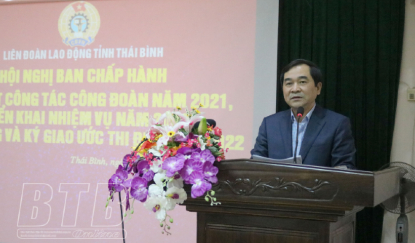 Phải x&acirc;y dựng tổ chức c&ocirc;ng đo&agrave;n thực sự vững mạnh để chăm lo, bảo vệ quyền v&agrave; lợi &iacute;ch hợp ph&aacute;p, ch&iacute;nh đ&aacute;ng cho người lao động