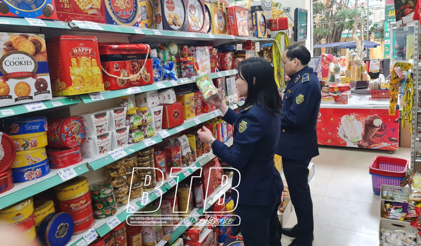 Ph&aacute;t hiện, xử l&yacute; 140 vụ vi phạm ph&aacute;p luật trong hoạt động kinh doanh h&agrave;ng h&oacute;a 