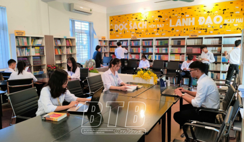 Phong tr&agrave;o thi đua &ldquo;Đổi mới, s&aacute;ng tạo trong quản l&yacute;, giảng dạy v&agrave; học tập&rdquo;