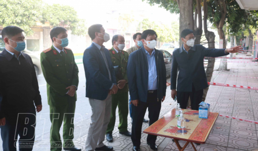 Phường Ho&agrave;ng Diệu cần khẩn trương truy vết, c&oacute; c&aacute;c biện ph&aacute;p khoanh v&ugrave;ng, dập dịch, kiểm so&aacute;t chặt chẽ dịch Covid-19