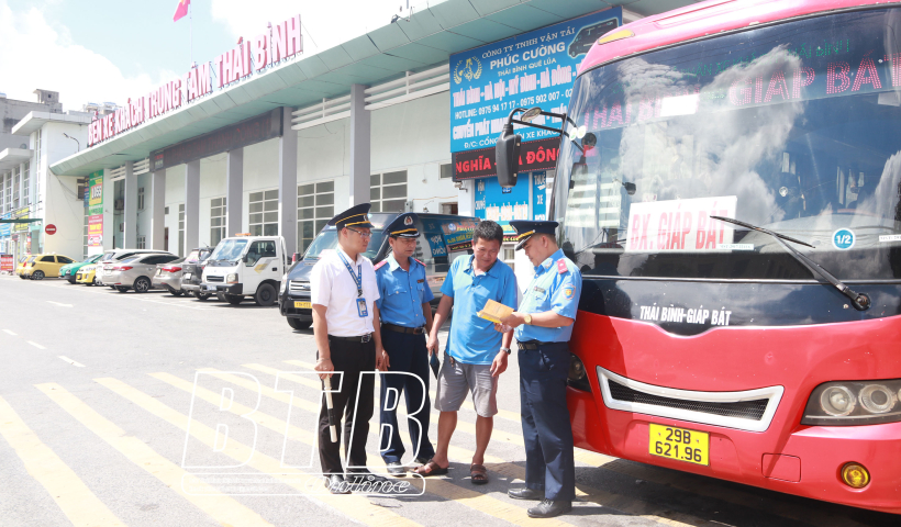 Th&aacute;i B&igrave;nh: Bảo đảm phục vụ h&agrave;nh kh&aacute;ch v&agrave; an to&agrave;n giao th&ocirc;ng dịp nghỉ lễ 2/9