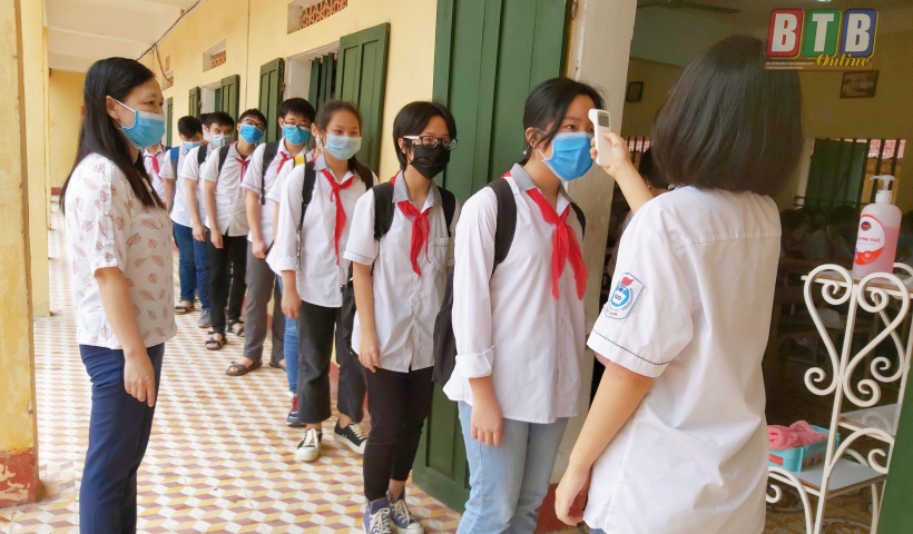 Th&aacute;i B&igrave;nh đặt mục ti&ecirc;u tr&ecirc;n 90% trẻ từ 12 đến 17 tuổi được ti&ecirc;m đủ liều vắc-xin ph&ograve;ng Covid-19