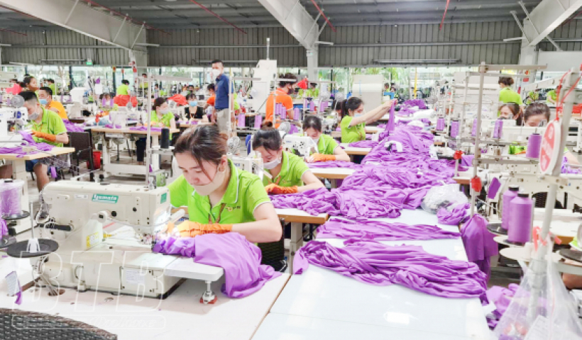 Th&aacute;i B&igrave;nh: Hơn 75 ngh&igrave;n c&ocirc;ng nh&acirc;n trở lại l&agrave;m việc tại c&aacute;c khu c&ocirc;ng nghiệp trong tỉnh