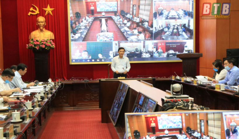 Thống nhất thực hiện phương &aacute;n gi&atilde;n c&aacute;ch từ từ c&aacute;c hoạt động x&atilde; hội