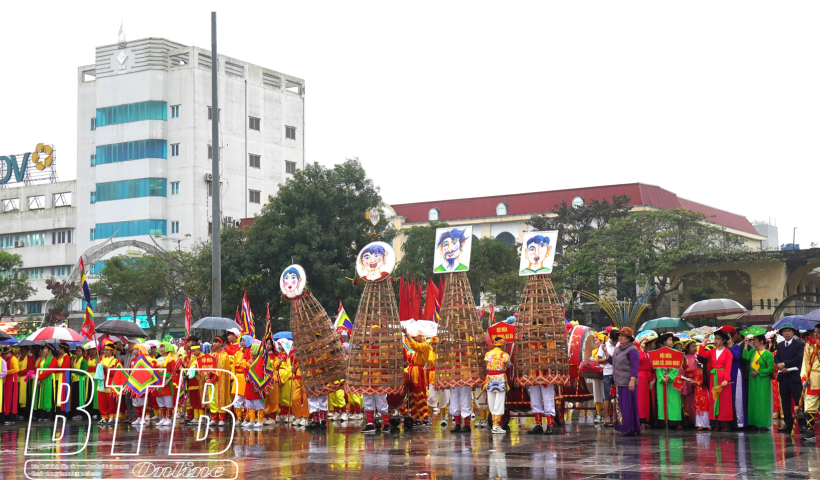 Thống nhất với chủ trương tổ chức lễ kỷ niệm 135 năm ng&agrave;y th&agrave;nh lập tỉnh v&agrave; khai mạc ng&agrave;y hội văn h&oacute;a, thể thao v&agrave; du lịch tỉnh Th&aacute;i B&igrave;nh năm 2025
