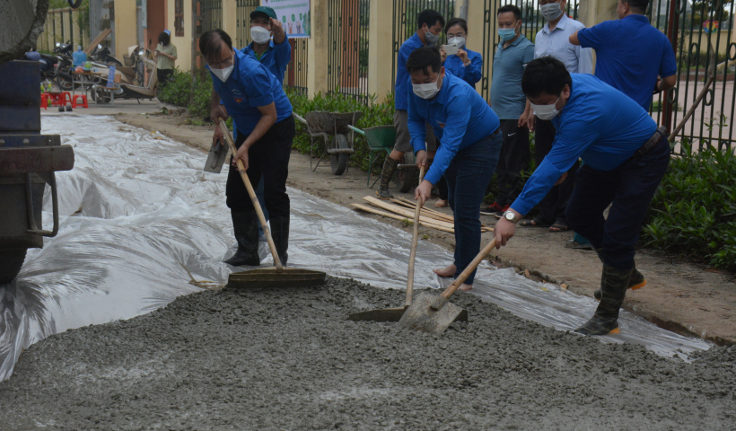 Tuổi trẻ Th&aacute;i B&igrave;nh học v&agrave; l&agrave;m theo B&aacute;c