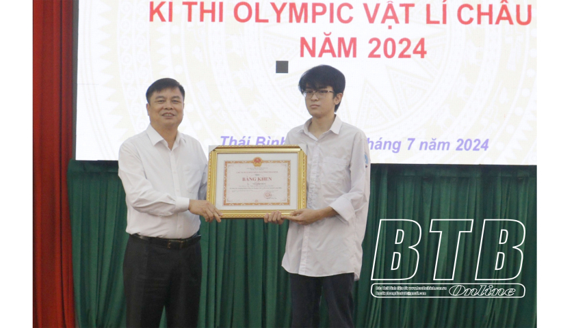 Tuy&ecirc;n dương, khen thưởng học sinh đạt Huy chương Đồng Olympic Vật l&yacute; ch&acirc;u &Acirc;u