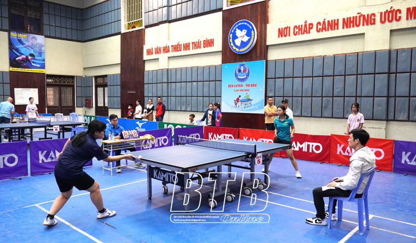 Ươm mầm t&agrave;i năng b&oacute;ng b&agrave;n lứa tuổi thiếu ni&ecirc;n nhi đồng