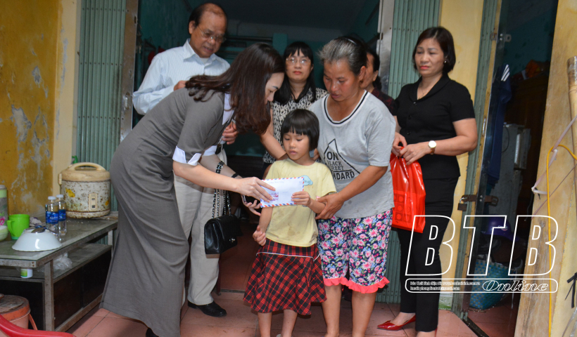 Vận động &iacute;t nhất 400 tỉ đồng để trợ gi&uacute;p đỡ những người c&oacute; ho&agrave;n cảnh kh&oacute; khăn