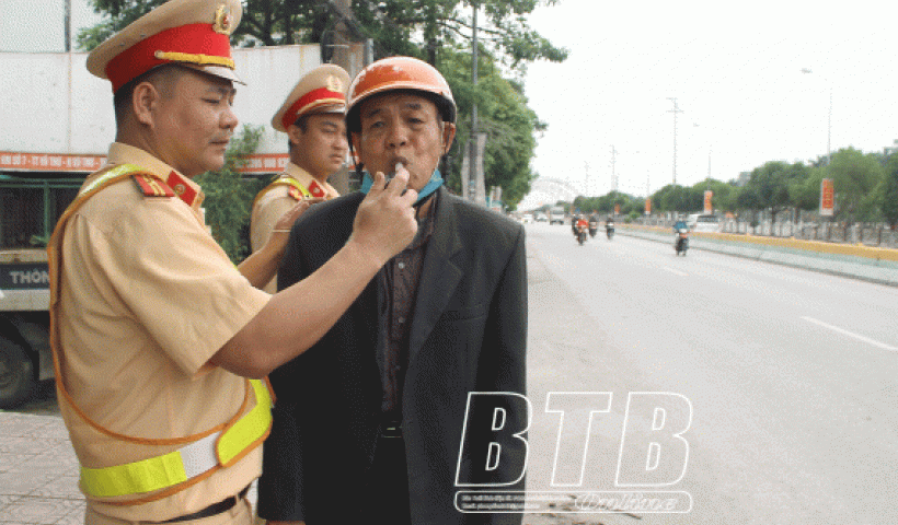  Xử l&yacute; nghi&ecirc;m vi phạm nồng độ cồn dịp nghỉ lễ 30/4-1/5