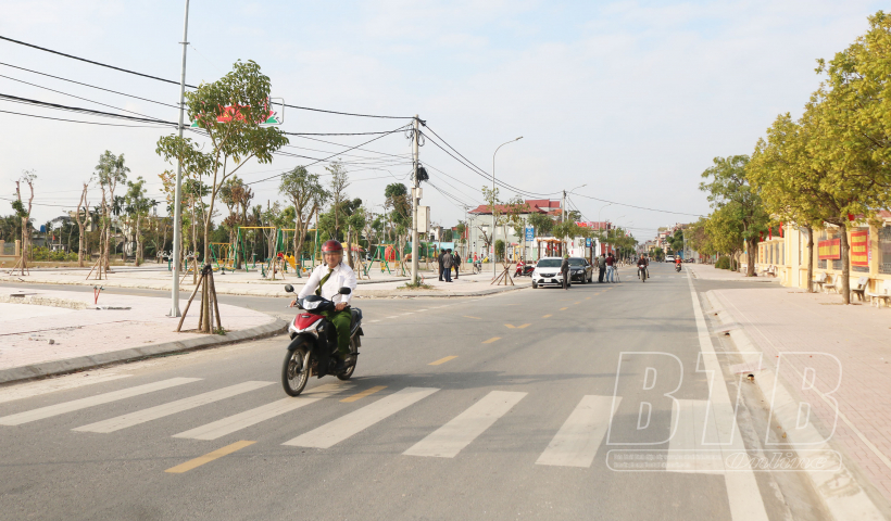 Xu&acirc;n về tr&ecirc;n những con đường &yacute; Đảng hợp l&ograve;ng d&acirc;n 