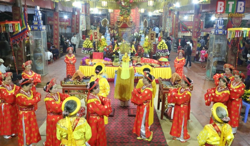 Hoạt động tế lễ tại lễ hội.