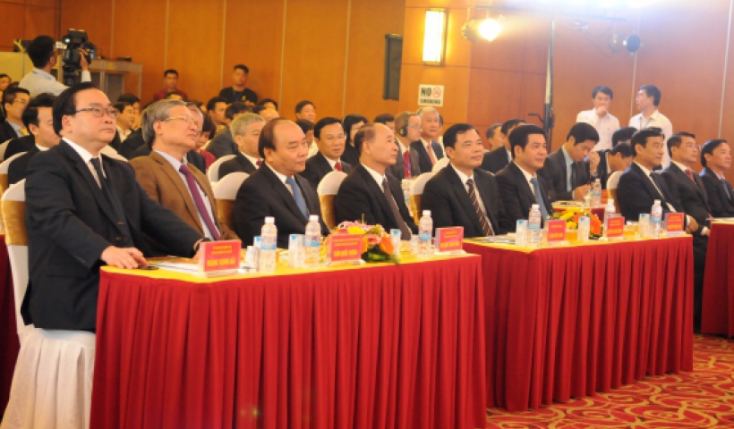 C&aacute;c đồng ch&iacute; l&atilde;nh đạo Đảng, Nh&agrave; nước, c&aacute;c ban, bộ, ng&agrave;nh, đo&agrave;n thể trung ương; l&atilde;nh đạo tỉnh tham dự hội nghị.