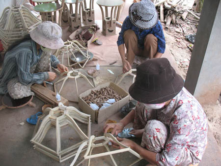 Kinh nghiệm đo&agrave;n kết, tập hợp thanh ni&ecirc;n v&ugrave;ng gi&aacute;o
