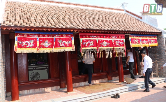 Kh&aacute;nh th&agrave;nh tr&ugrave;ng tu di t&iacute;ch lịch sử văn h&oacute;a cấp tỉnh nh&agrave; thờ họ Nguyễn Đại tộc