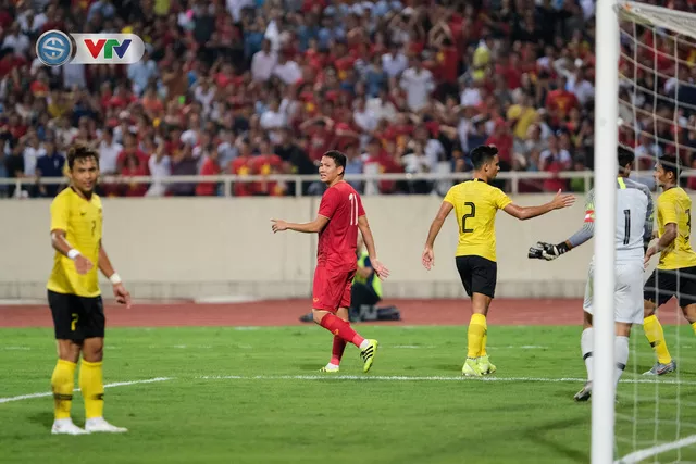 ẢNH: Khoảnh khắc thiên tài của Quang Hải giúp ĐT Việt Nam thắng ĐT Malaysia - Ảnh 17.