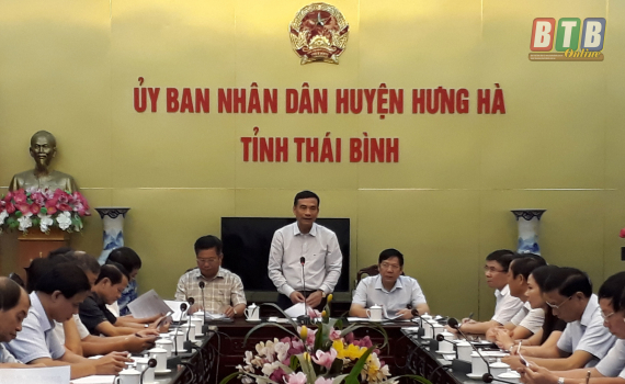 Đồng ch&iacute; Đặng Trọng Thăng, Ph&oacute; B&iacute; thư Tỉnh ủy, Chủ tịch UBND tỉnh l&agrave;m việc với huyện Hưng H&agrave;