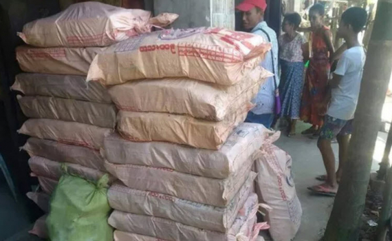 Ngư d&acirc;n Myanmar ph&aacute;t hiện 700kg ma t&uacute;y đ&aacute; tr&ocirc;i tr&ecirc;n biển