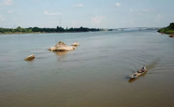 Nước s&ocirc;ng Mekong tại tỉnh Nakhon Phanom, Th&aacute;i Lan đang cạn nhanh