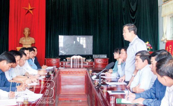 Kiểm tra, chỉ đạo c&ocirc;ng t&aacute;c ph&ograve;ng, chống bệnh dịch tả lợn ch&acirc;u Phi