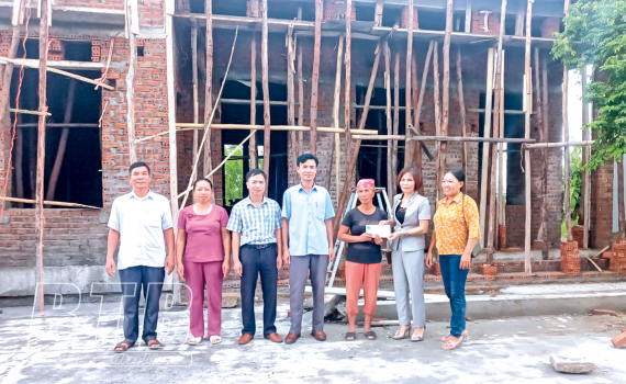 Hội Li&ecirc;n hiệp Phụ nữ huyện Tiền Hải: Nỗ lực gi&uacute;p hội vi&ecirc;n tho&aacute;t ngh&egrave;o