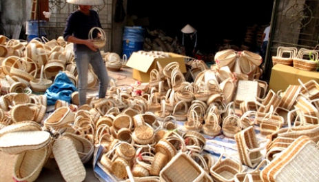 Diện mạo n&ocirc;ng th&ocirc;n mới dần hiện hữu

