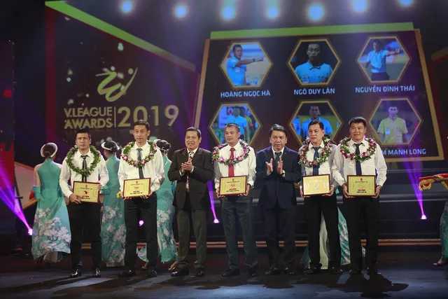 V.League 2019 và các danh hiệu xuất sắc nhất - Ảnh 6. V.League 2019 và các danh hiệu xuất sắc nhất - Ảnh 6.