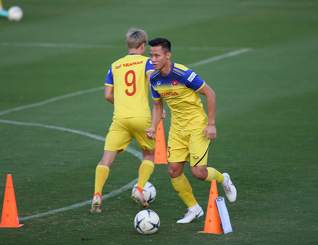 ĐT Việt Nam tăng tốc độ trong các bài tập - Ảnh 9.