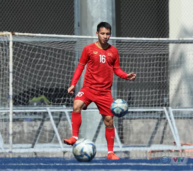 SEA Games 30: U22 Việt Nam tập luyện dưới thời tiết nắng nóng, chuẩn bị cho trận gặp U22 Lào - Ảnh 7. SEA Games 30: U22 Việt Nam tập luyện dưới thời tiết nắng nóng, chuẩn bị cho trận gặp U22 Lào - Ảnh 7.