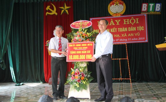 Ng&agrave;y hội đại đo&agrave;n kết to&agrave;n d&acirc;n tộc năm 2019 th&ocirc;n Vũ Hạ, x&atilde; An Vũ (Quỳnh Phụ) 