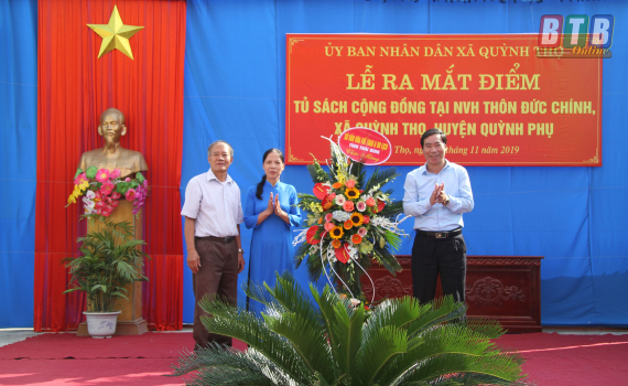 Quỳnh Phụ: Ra mắt tủ s&aacute;ch cộng đồng nh&agrave; văn h&oacute;a th&ocirc;n 