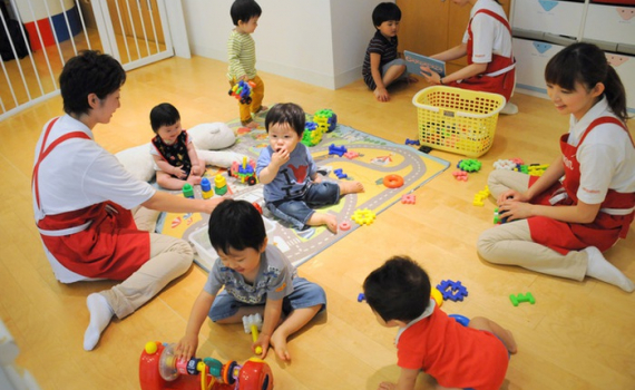 T&igrave;nh trạng thiếu hụt nh&agrave; trẻ trầm trọng ở Nhật Bản