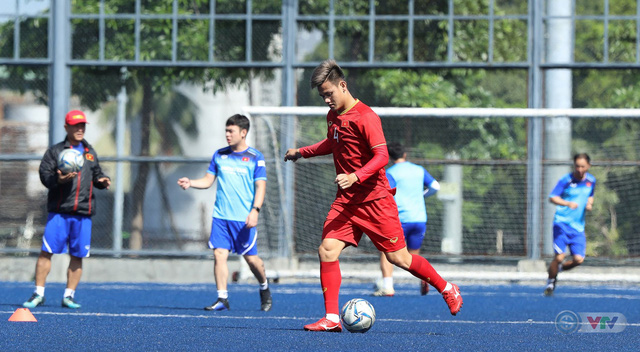 SEA Games 30: U22 Việt Nam tập luyện dưới thời tiết nắng nóng, chuẩn bị cho trận gặp U22 Lào - Ảnh 8. SEA Games 30: U22 Việt Nam tập luyện dưới thời tiết nắng nóng, chuẩn bị cho trận gặp U22 Lào - Ảnh 8.