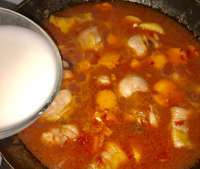 Đổi món cho cả nhà với Lagu gà mềm thơm, ăn cơm cũng ngon mà ăn bánh mì cũng tuyệt! - Ảnh 4. Đổi món cho cả nhà với Lagu gà mềm thơm, ăn cơm cũng ngon mà ăn bánh mì cũng tuyệt! - Ảnh 4.