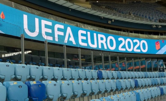 Cuộc đua giành quyền đăng cai EURO 2020 bắt đầu nóng lên