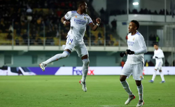 Xác định 11 đội bóng vượt qua vòng bảng UEFA Champions League 2021/22