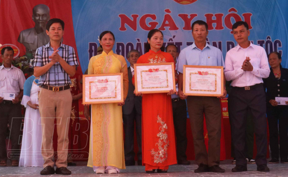 Thắt chặt t&igrave;nh đo&agrave;n kết ở khu d&acirc;n cư 